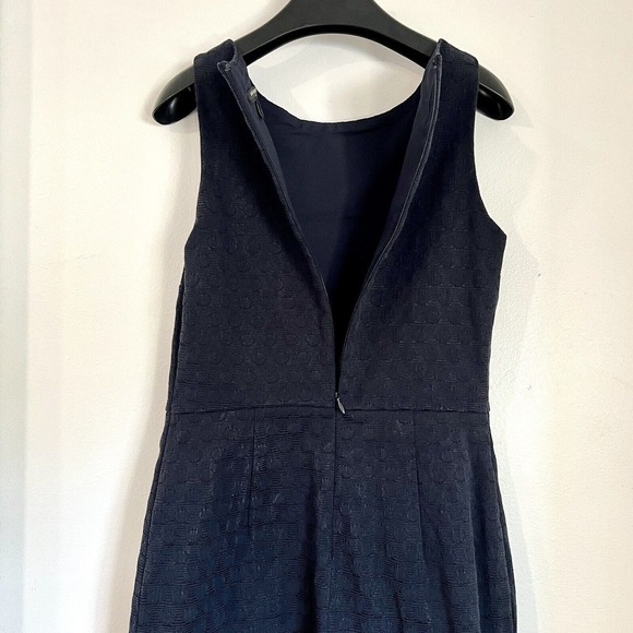 Banana Republic Size 4 Navy Blue Textured Career Sheath Career Dress Sleeveless - Picture 11 of 14